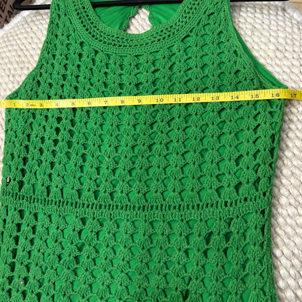 Green Crocheted Scoop Neck Sleeveless Dress - Picture 5 of 11